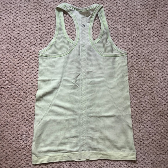 Lululemon Swiftly Tech Racerback Tank - Picture 2 of 4